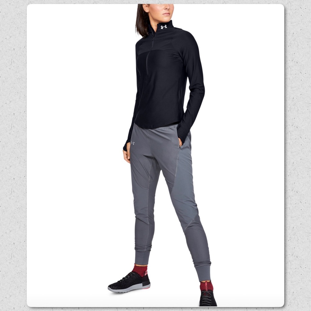 UA Women’s Qualifier Half Zip Running Top
